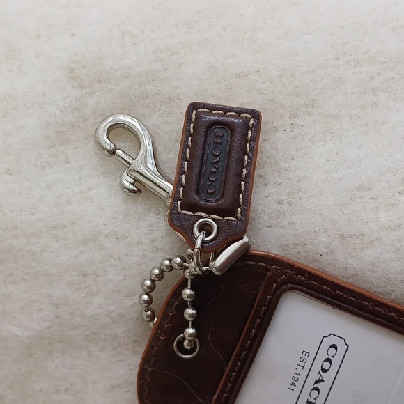 COACH vintage large signature embossed leather luggage tag F92538 - Picture 5 of 9